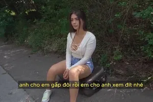 Chị nhà bên an ủi dương vật cậu nhà bên bị bạo lực học đường